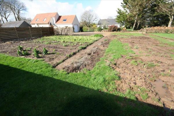 Terrain à Batir à vendre à Ploubezre dans les Côtes-d'Armor (22300), ref : B16-1039755