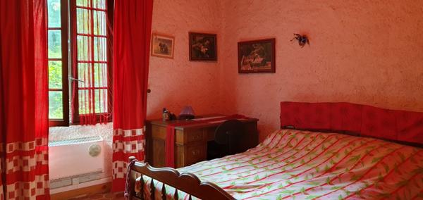 Fromentières (51210) BELLE MAISON AVEC PISCINE ET PARC BOISE