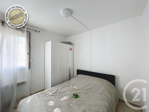 Appartement F3 à vendre  3 pièces - 40 m 2   PORT LEUCATE  - 11