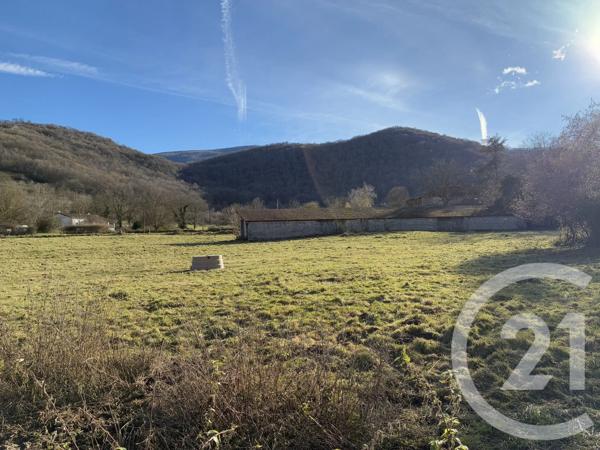 Terrain à vendre  1210 m 2   OUST  - 09