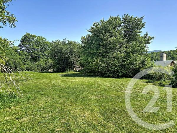 Terrain à vendre  1210 m 2   OUST  - 09