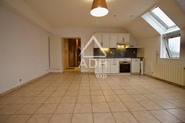 A VENDRE à Jouars-Pontchartrain appartement en duplex 2 pièces / 1 chambre