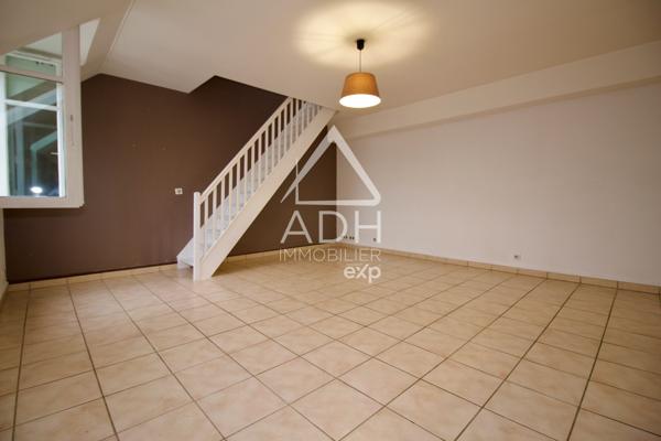 A VENDRE à Jouars-Pontchartrain appartement en duplex 2 pièces / 1 chambre