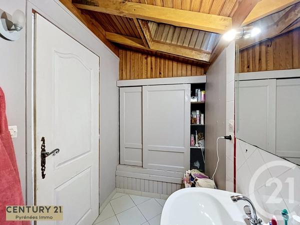 Immeuble à vendre  207 m 2   ESTANCARBON  - 31