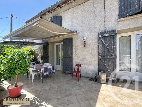 Immeuble à vendre  207 m 2   ESTANCARBON  - 31
