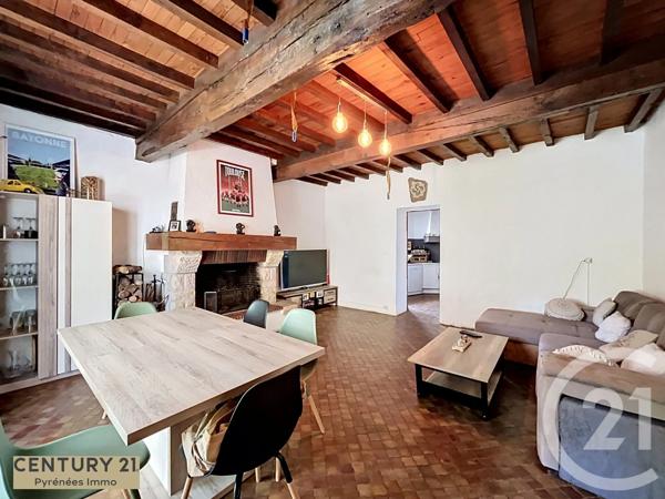 Immeuble à vendre  207 m 2   ESTANCARBON  - 31