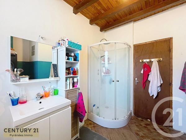 Immeuble à vendre  207 m 2   ESTANCARBON  - 31