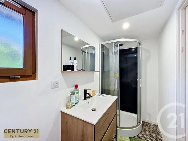 Immeuble à vendre  207 m 2   ESTANCARBON  - 31