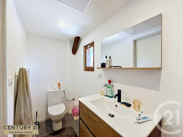Immeuble à vendre  207 m 2   ESTANCARBON  - 31
