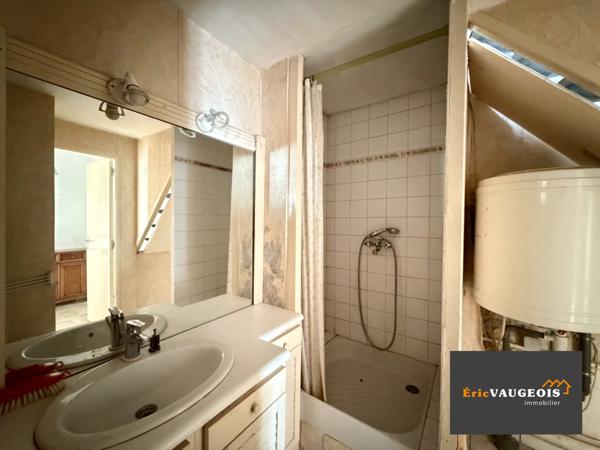 Coulommiers (77120) Maison 41m² avec grand hangar de 140 m²