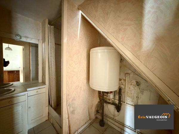 Coulommiers (77120) Maison 41m² avec grand hangar de 140 m²