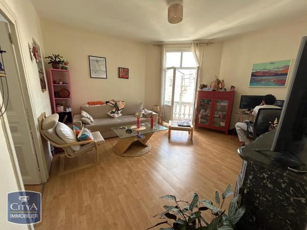 Appartement à louer 2 pièces 54.72m² Tours (37000)
