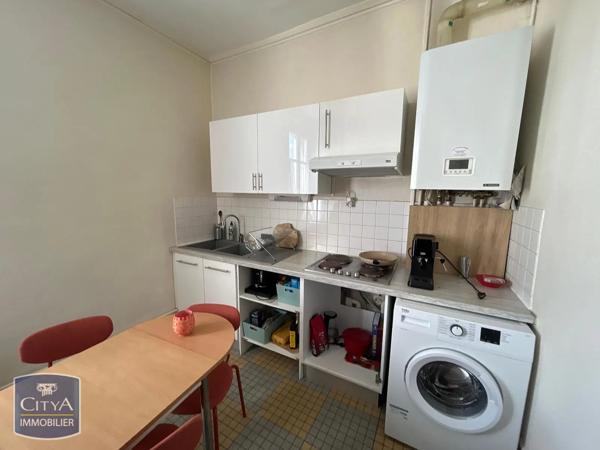 Appartement à louer 2 pièces 54.72m² Tours (37000)
