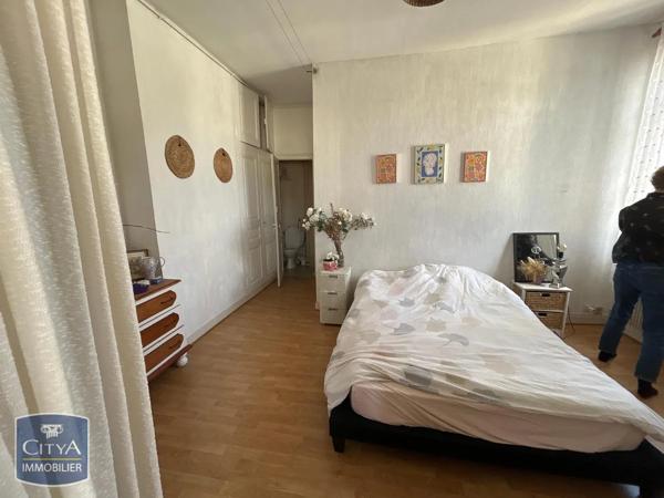 Appartement à louer 2 pièces 54.72m² Tours (37000)