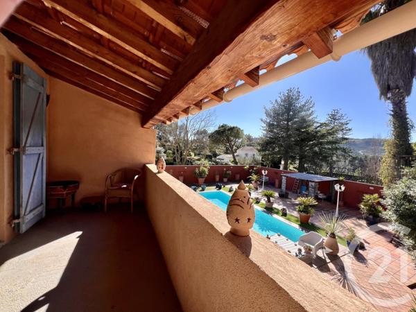 Maison à vendre  6 pièces - 220 m2 LE BEAUSSET - 83