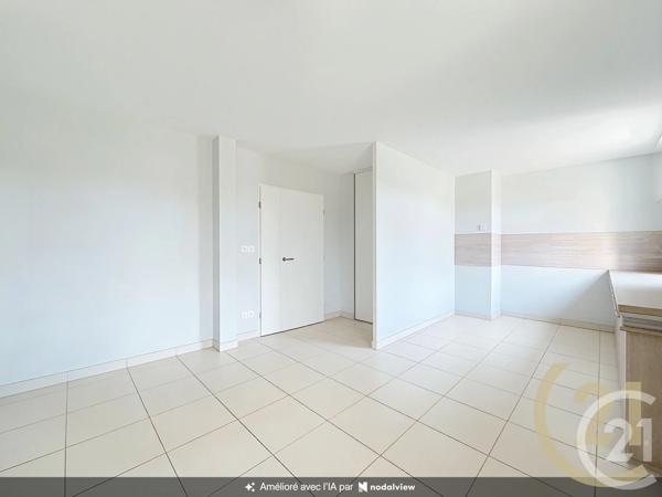 Appartement T4 à vendre  4 pièces - 85,86 m 2   ST JEAN DE VEDAS  - 34