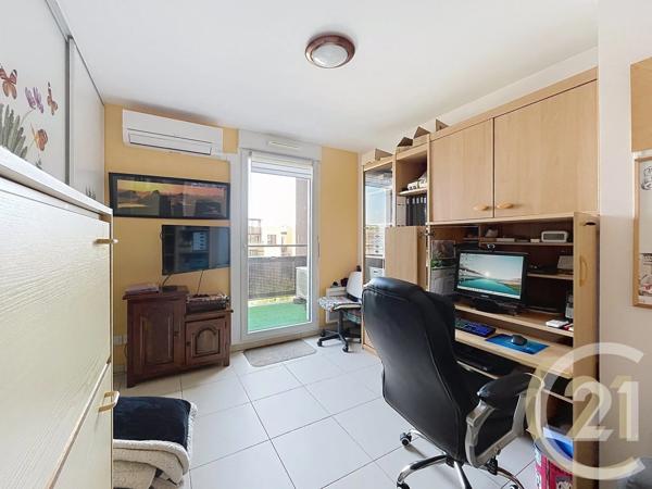 Appartement T4 à vendre  4 pièces - 85,86 m 2   ST JEAN DE VEDAS  - 34