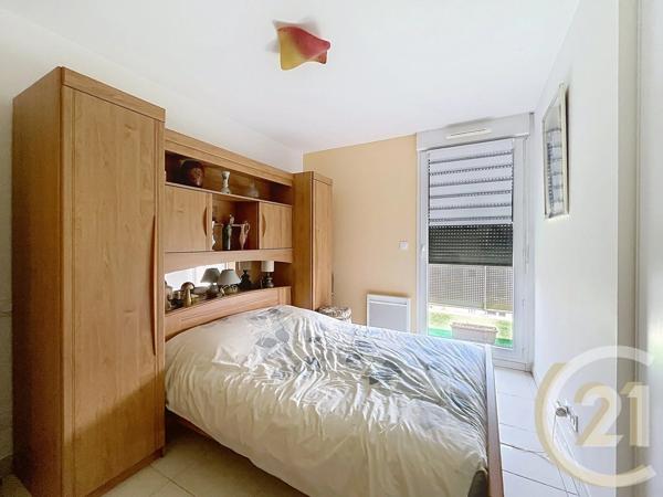 Appartement T4 à vendre  4 pièces - 85,86 m 2   ST JEAN DE VEDAS  - 34