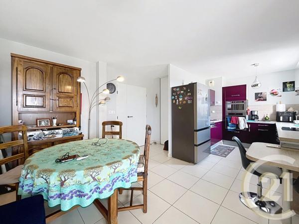 Appartement T4 à vendre  4 pièces - 85,86 m 2   ST JEAN DE VEDAS  - 34