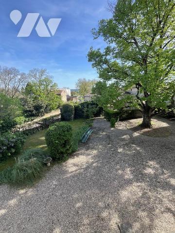 Appartement T4 vendu loué centre Uzès