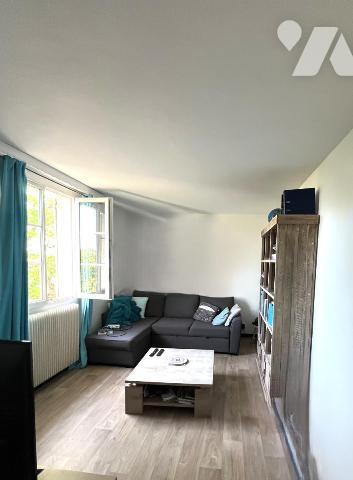 Appartement T4 vendu loué centre Uzès
