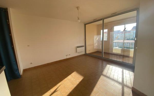 Appartement à louer    2 pièces •  Mèze