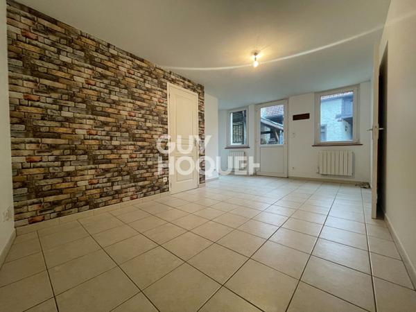 Maison 3 pièces d'une surface habitable de 78 m² à louer à AMBONNAY (51150).