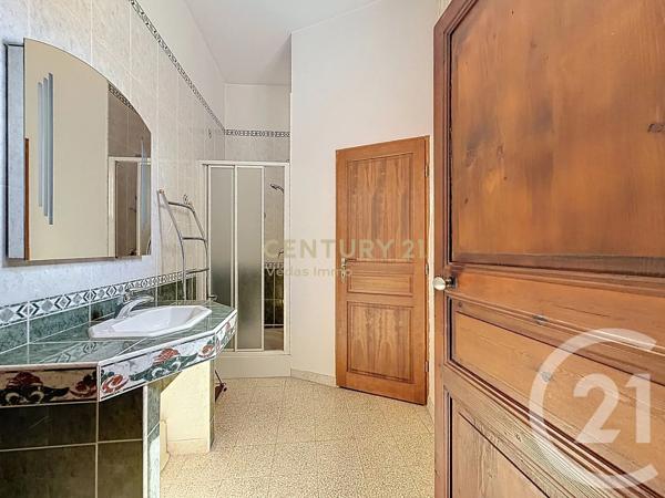 Maison à vendre  6 pièces - 179 m 2   SAUSSAN  - 34
