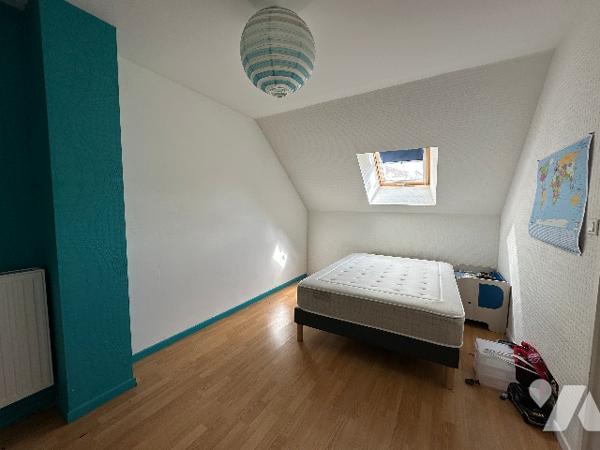 DOLE, rive gauche, appartement duplex proche cinema et rive du Doubs