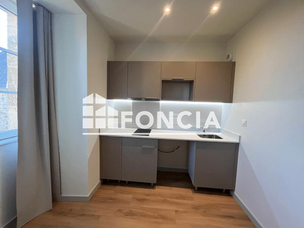Location Studio 29.9 m² - Guingamp 22200