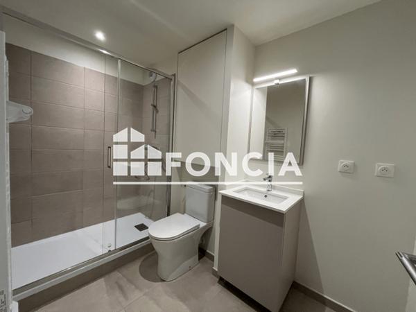 Location Studio 29.9 m² - Guingamp 22200