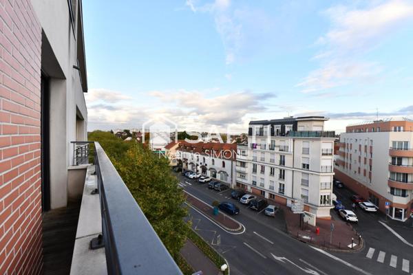 Bel appartement de trois pièces dans une résidence de 2013 avec 2 places de parking sécurisées !