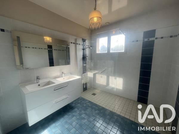 Maison à vendre 8 pièces 176 m² Le Mené