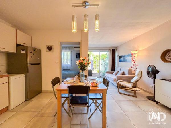 Appartement à vendre 2 pièces 50 m² Sanary-sur-Mer