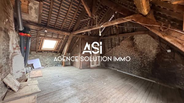 Maison de bourg ancien relais - 106 m2 5P 2CH - très lumineux - Cour- cave - fort potentiel agrandissement