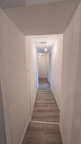 Maison de bourg ancien relais - 106 m2 5P 2CH - très lumineux - Cour- cave - fort potentiel agrandissement