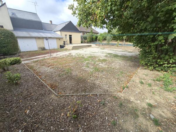 CENTRE VILLE MAISON DE 105 M2 HABITABLE SUR UN TERRAIN DE 1300 M2 CONSTRUCTIBLE