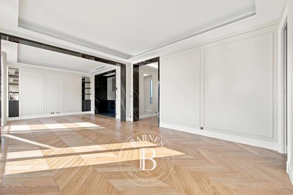 Paris 8ème, Appartement 3 Chambres -  107 m² à vendre