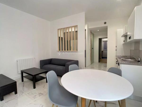 Location                                                      Appartement
                        
                     2 pièces                      35 m2                     à Gaillac