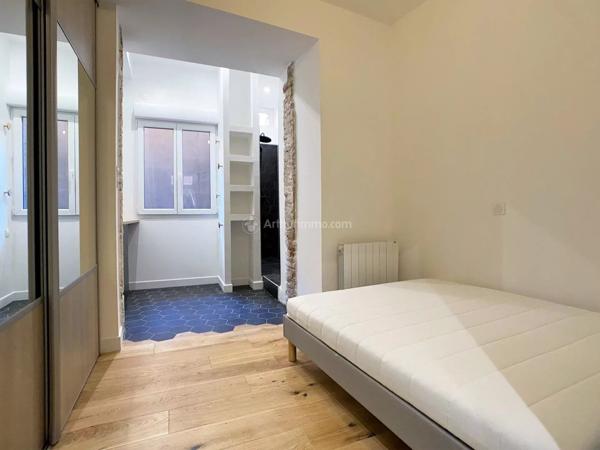 Location                                                      Appartement
                        
                     2 pièces                      35 m2                     à Gaillac