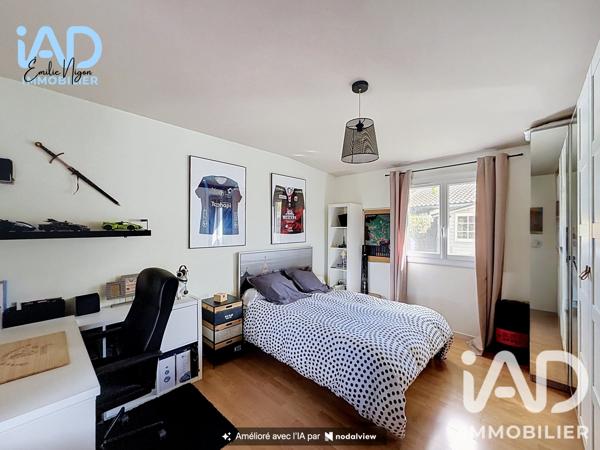 Maison à vendre 4 pièces 117 m² Léognan
