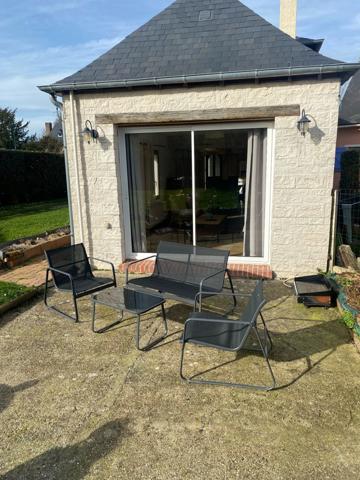 Proche de Routot, dans un village paisible cette normande ayant beacoup de charme vous attend