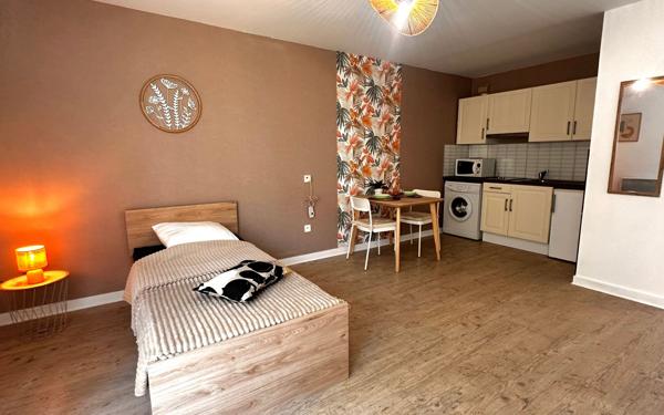 Appartement à vendre    1 pièce •  Brest