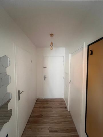 Appartement Chessy 2 pièce(s) 27.62 m2 avec balcon et stationnement