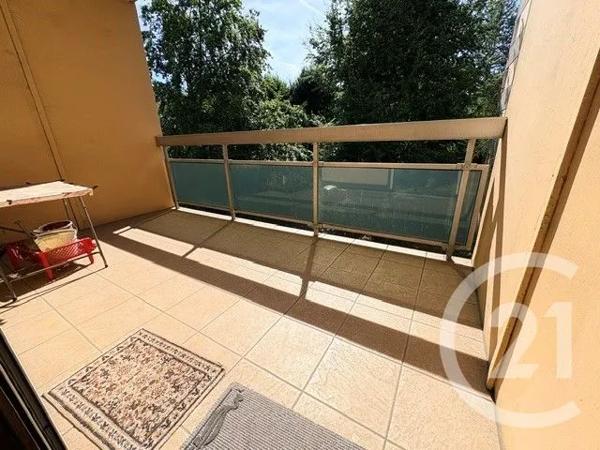 Appartement T4 à vendre  4 pièces - 76,59 m 2   BOURG EN BRESSE  - 01