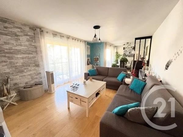 Appartement T4 à vendre  4 pièces - 76,59 m 2   BOURG EN BRESSE  - 01