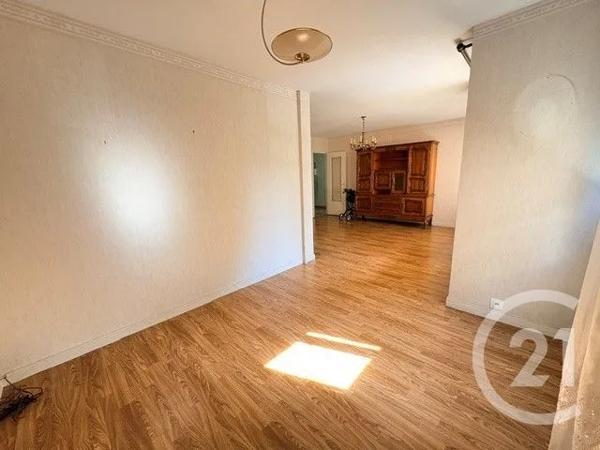 Appartement T4 à vendre  4 pièces - 76,59 m 2   BOURG EN BRESSE  - 01