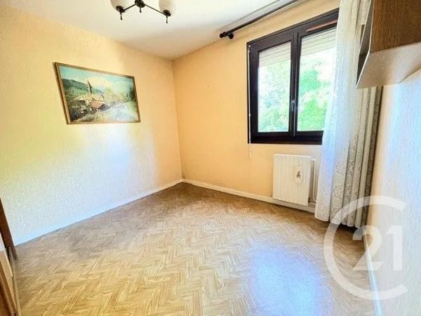Appartement T4 à vendre  4 pièces - 76,59 m 2   BOURG EN BRESSE  - 01