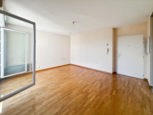 Studio centre-ville Longjumeau-DPE D