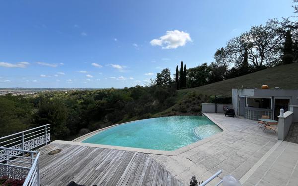 Maison à vendre    5 pièces • 198 m2 Auch